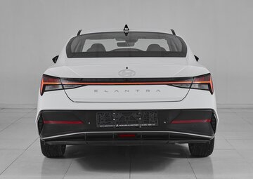 Hyundai Elantra Вид 5