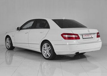 Mercedes benz E-Класс Вид 4