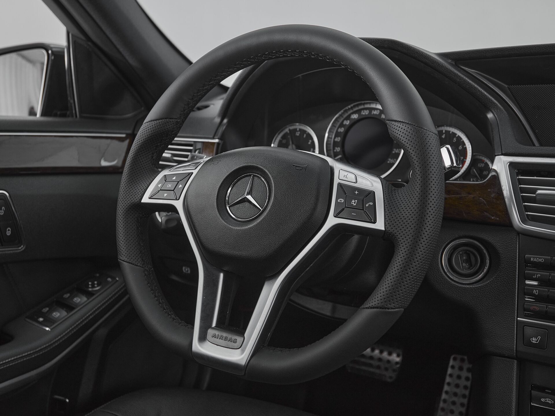 Mercedes benz E-Класс