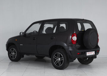 Chevrolet Niva Вид 4