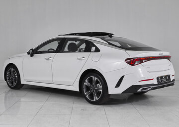 Kia K5 Вид 4