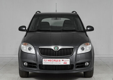 Skoda Fabia Вид 2