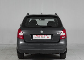 Skoda Fabia Вид 5