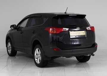 Toyota RAV4 Вид 4