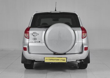 Toyota RAV4 Вид 5