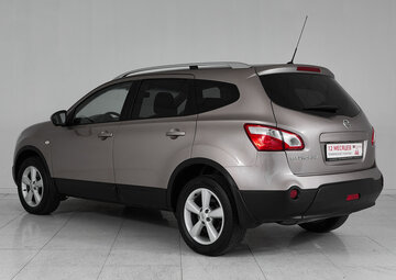 Nissan Qashqai+2 Вид 5