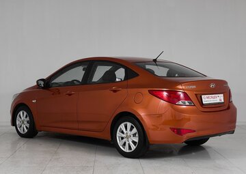 Hyundai Solaris Вид 4