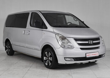 Hyundai Grand Starex Вид 3
