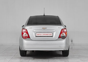 Chevrolet Aveo Вид 5
