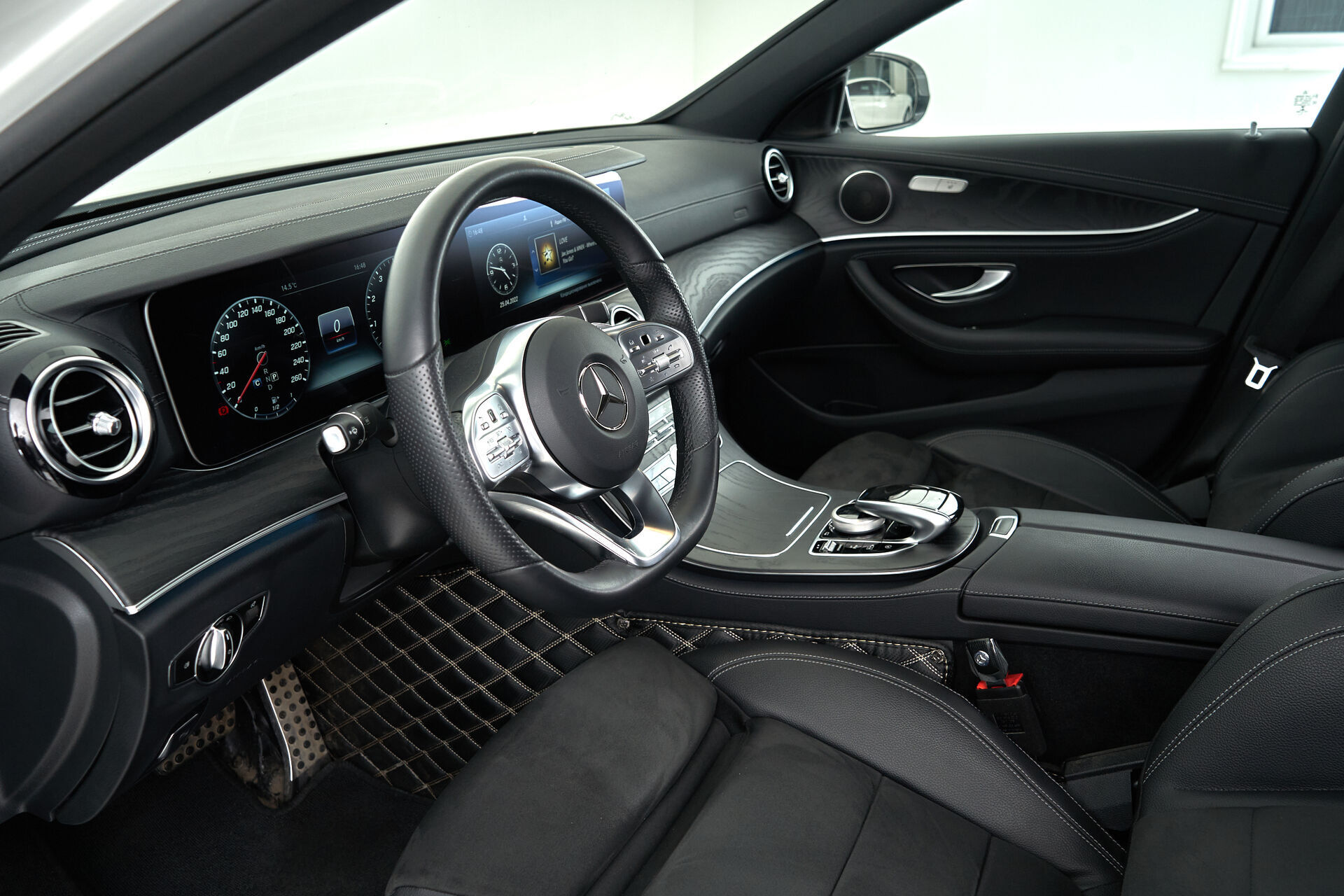 Mercedes benz E-Класс