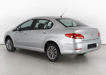 Peugeot 408 Вид 3