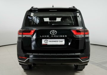 Toyota Land Cruiser Вид 5