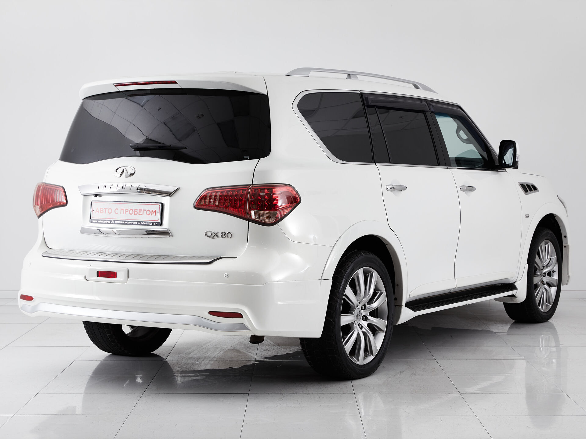 Infiniti QX56
