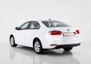 Volkswagen Jetta Вид 4