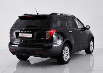 Ford Explorer Вид 5