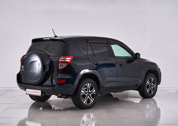 Toyota RAV4 Вид 5