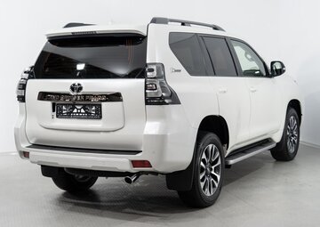 Toyota Land Cruiser Prado Вид 4