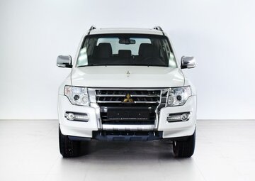 Mitsubishi Pajero Вид 2