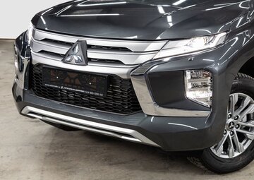 Mitsubishi Pajero Sport Вид 4