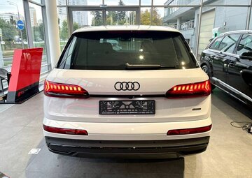Audi Q7 Вид 4