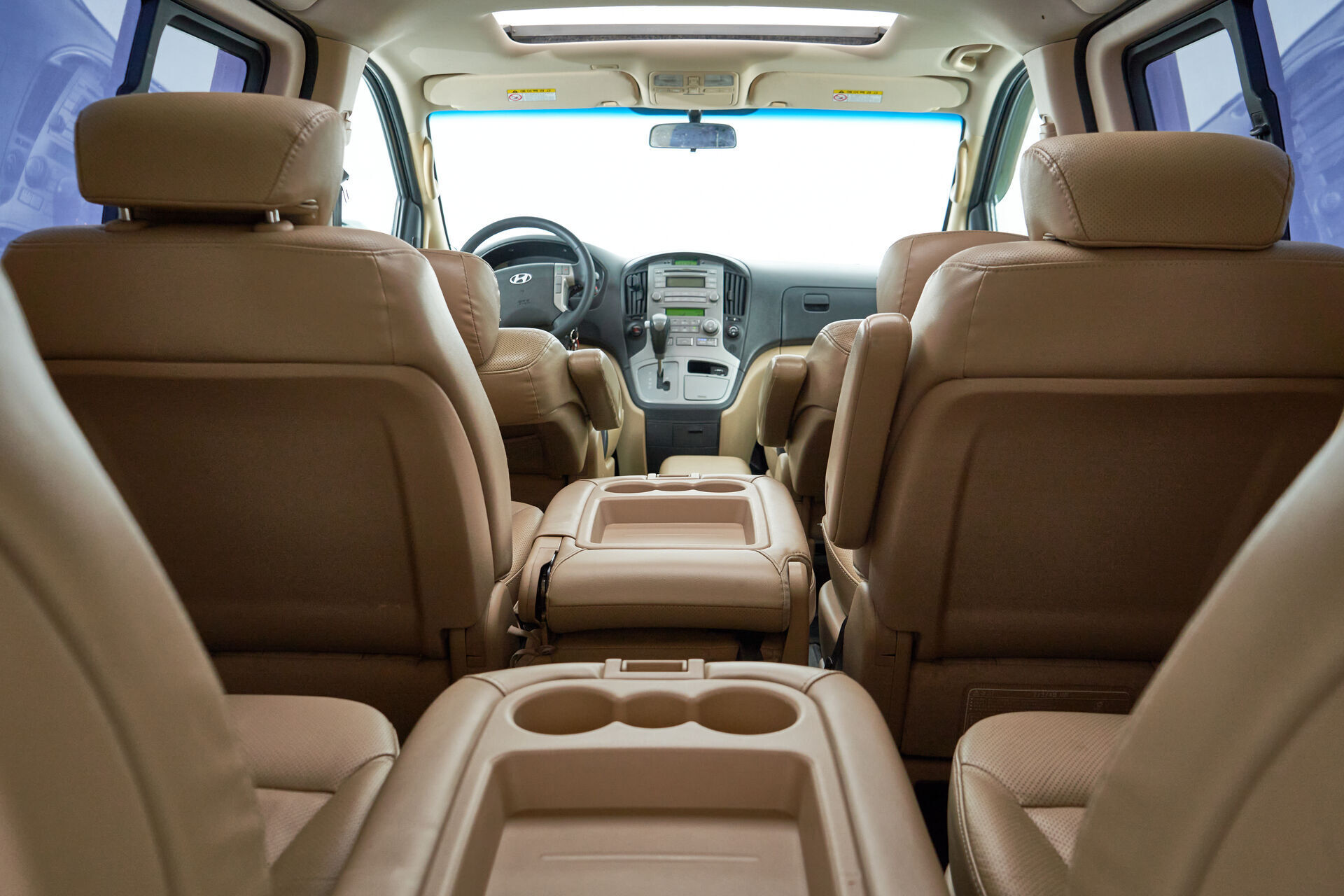 Hyundai Grand Starex