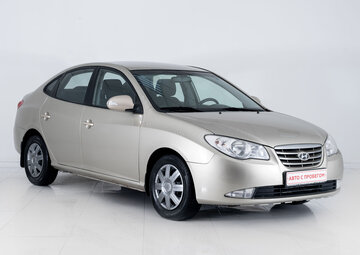 Hyundai Elantra Вид 3