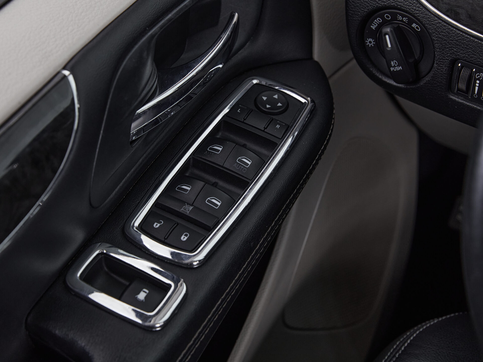 Chrysler Town & Country