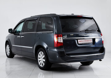 Chrysler Town & Country Вид 5