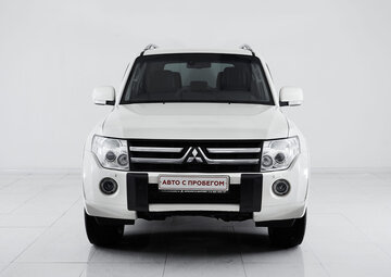 Mitsubishi Pajero Вид 2