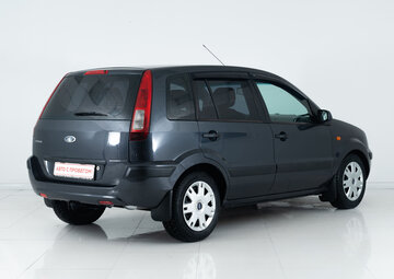 Ford Fusion Вид 4