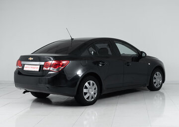 Chevrolet Cruze Вид 4