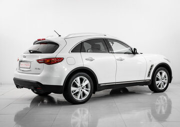 Infiniti FX Вид 4