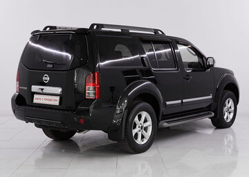Nissan Pathfinder Вид 4