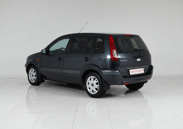 Ford Fusion Вид 4