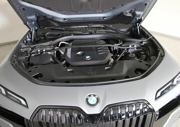 BMW 7 серии Вид 4