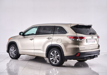 Toyota Highlander Вид 4