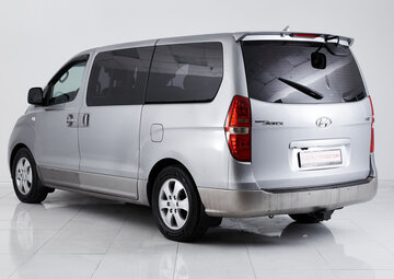 Hyundai Grand Starex Вид 4