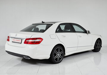 Mercedes benz E-Класс Вид 4