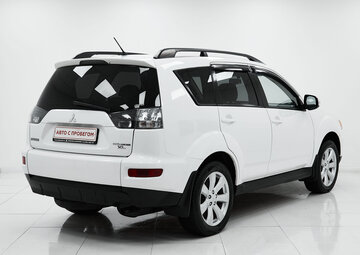 Mitsubishi Outlander Вид 5
