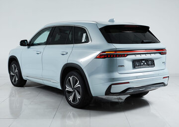 Geely Monjaro Вид 4