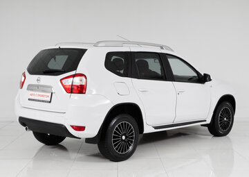 Nissan Terrano Вид 4