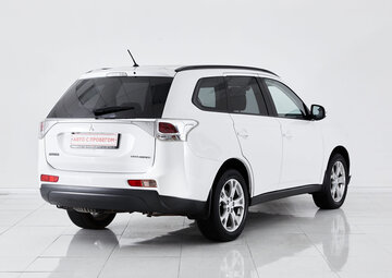 Mitsubishi Outlander Вид 4