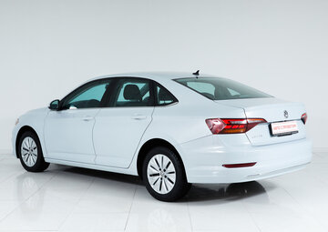 Volkswagen Jetta Вид 4