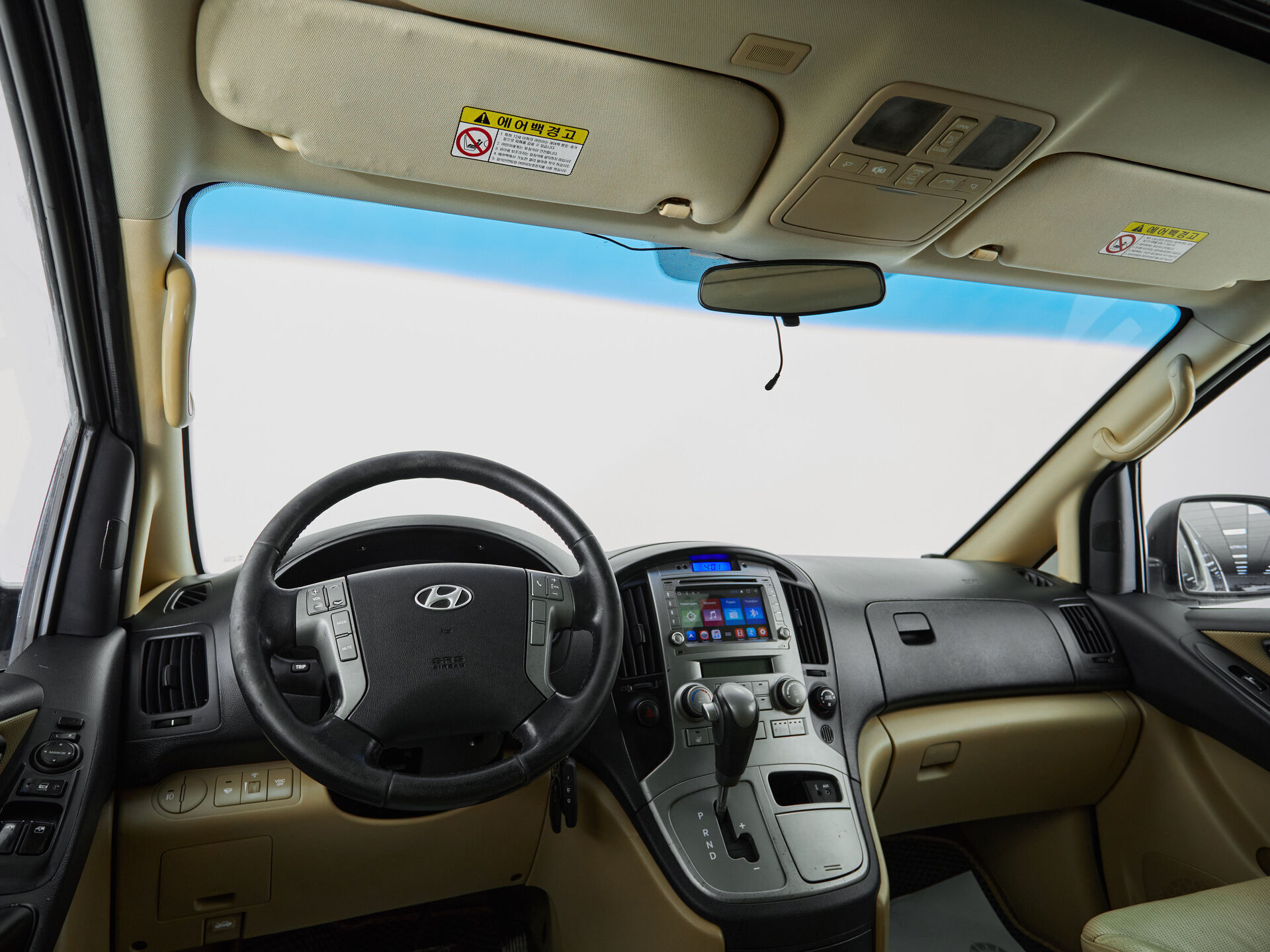 Hyundai Grand Starex