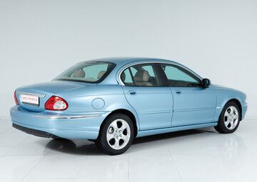 Jaguar X-Type Вид 4