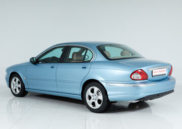 Jaguar X-Type Вид 5