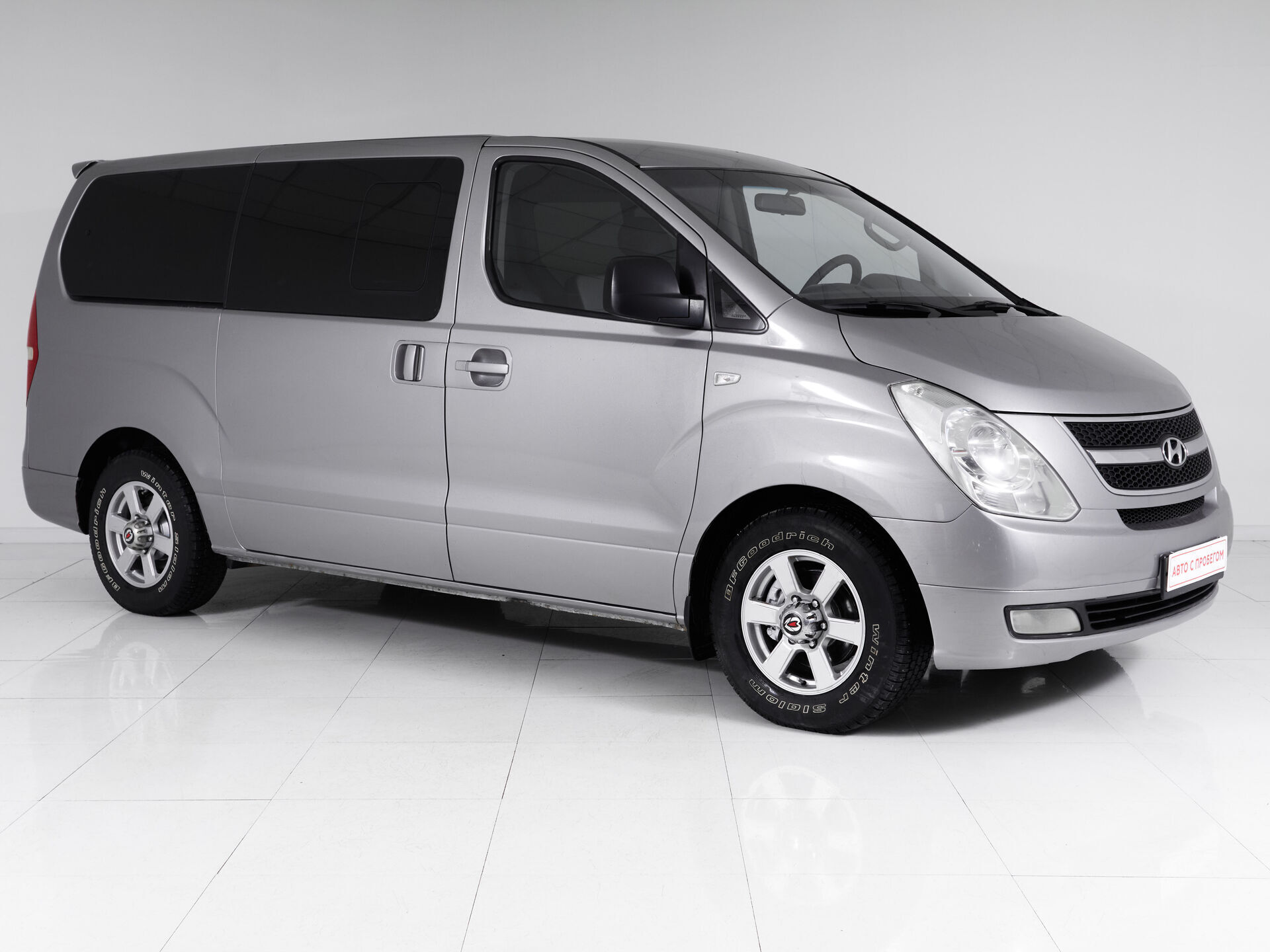 Hyundai Grand Starex