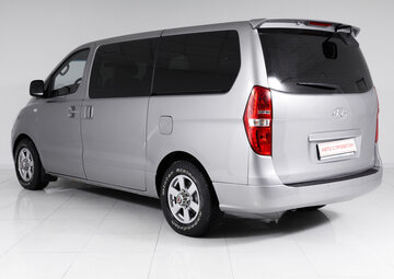 Hyundai Grand Starex Вид 5