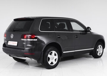 Volkswagen Touareg Вид 4