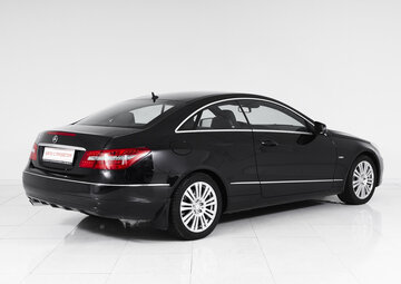 Mercedes benz E-Класс Вид 4